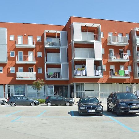 Apartment Riva Sea View Umag Extérieur photo